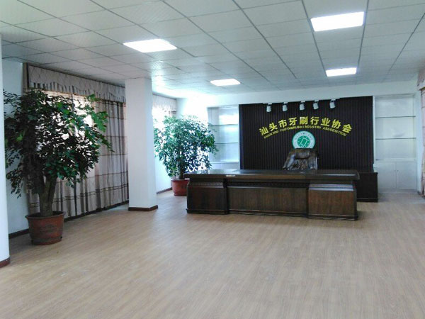 办公环境.jpg